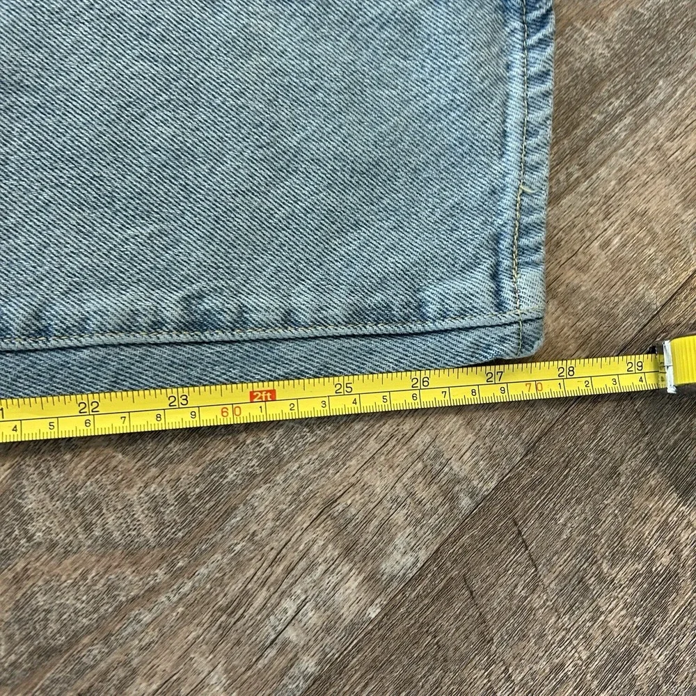 Levi's High Waisted Mom Jeans Distressed Light Wash Denim Womens 31x27.5